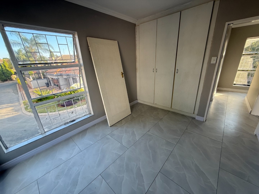 To Let 3 Bedroom Property for Rent in Highveld Gauteng