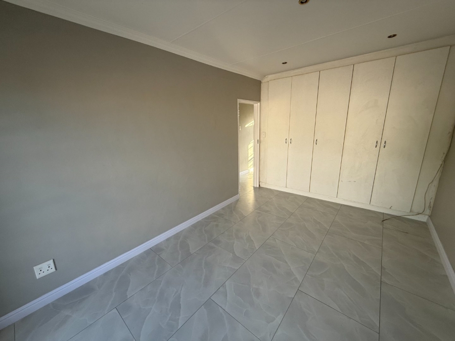 To Let 3 Bedroom Property for Rent in Highveld Gauteng