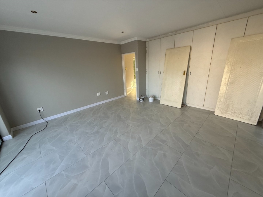 To Let 3 Bedroom Property for Rent in Highveld Gauteng