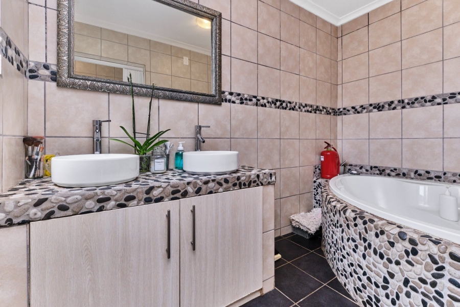 4 Bedroom Property for Sale in Randpark Ridge Gauteng