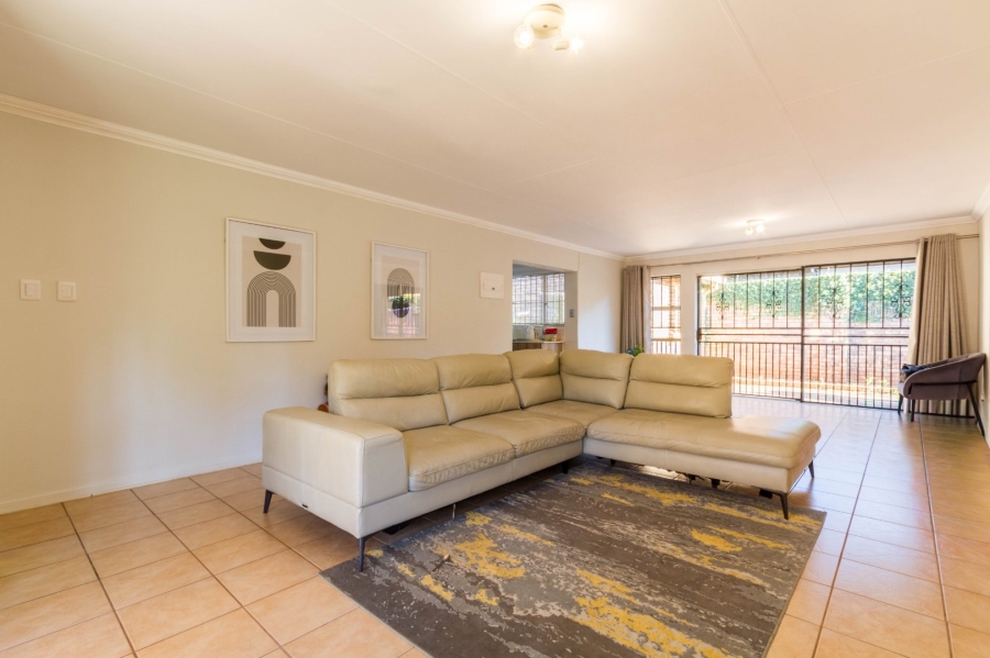 3 Bedroom Property for Sale in Die Wilgers Gauteng