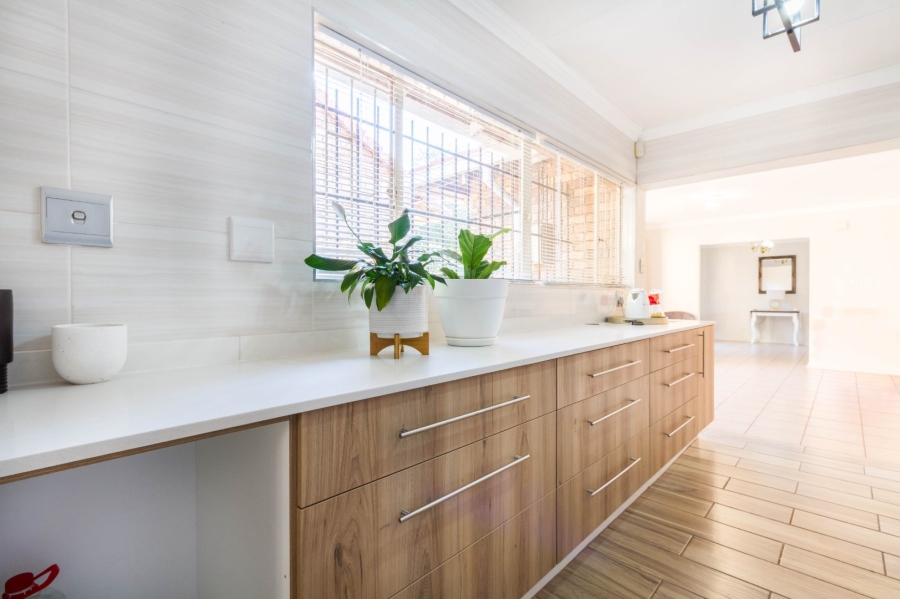 3 Bedroom Property for Sale in Die Wilgers Gauteng