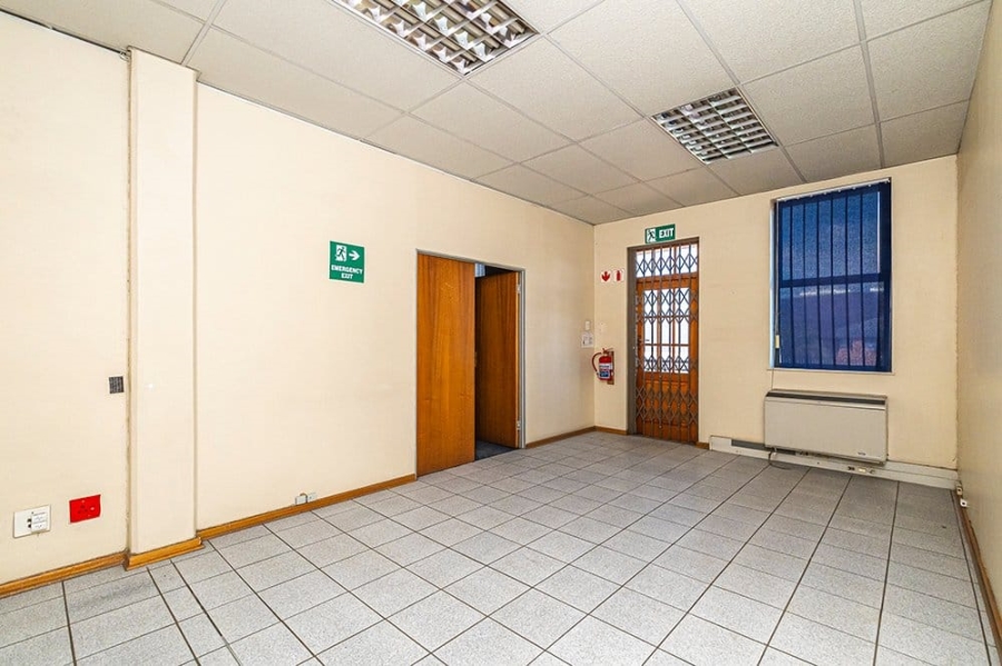 To Let commercial Property for Rent in Randjespark Gauteng