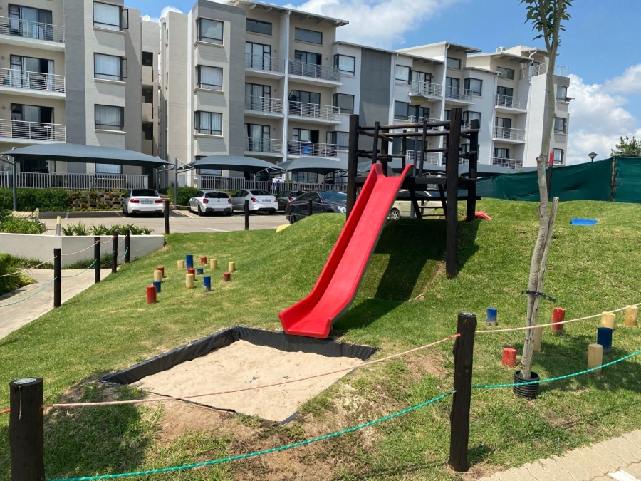 To Let 2 Bedroom Property for Rent in Fourways Gauteng