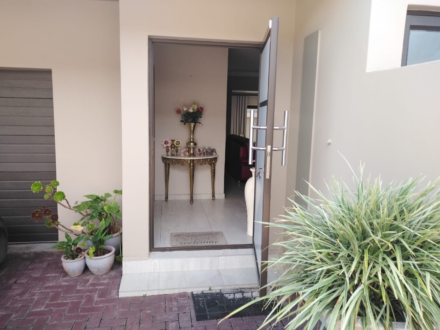 3 Bedroom Property for Sale in Monument Gauteng