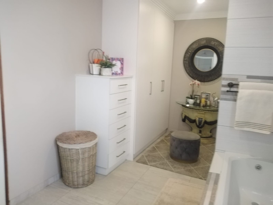 3 Bedroom Property for Sale in Monument Gauteng