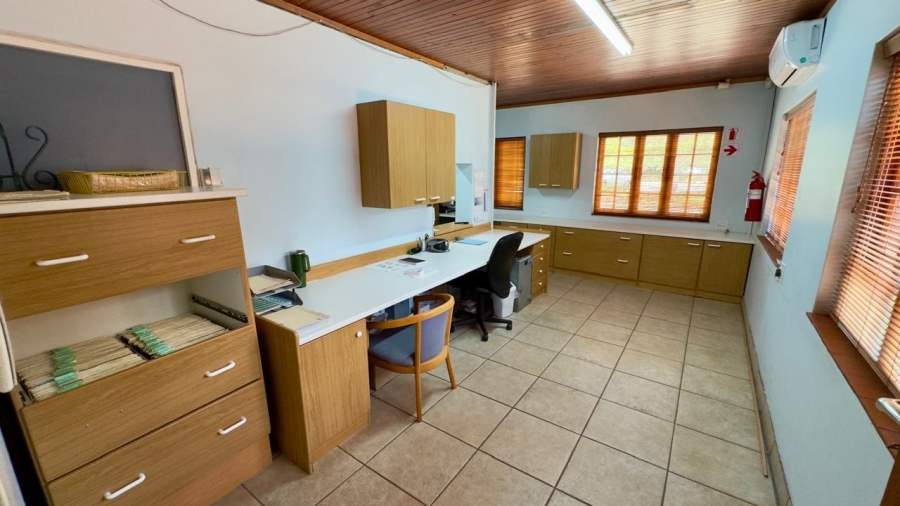 Commercial Property for Sale in Die Hoewes Gauteng