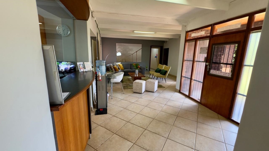 Commercial Property for Sale in Die Hoewes Gauteng