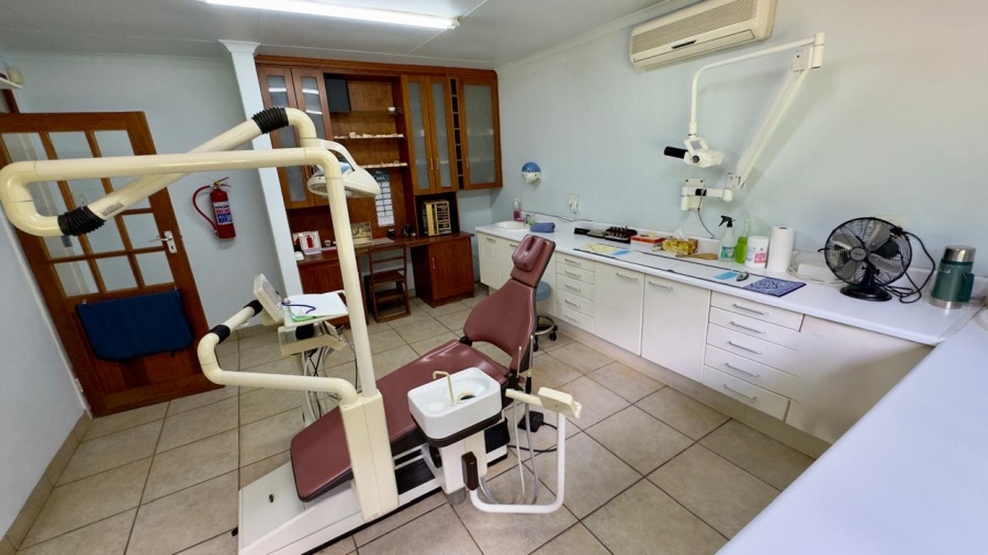 Commercial Property for Sale in Die Hoewes Gauteng