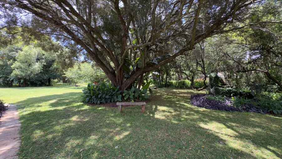 Commercial Property for Sale in Die Hoewes Gauteng