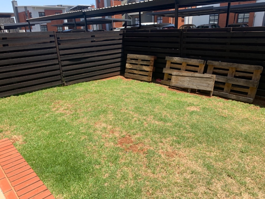 To Let 3 Bedroom Property for Rent in Glen Marais Gauteng