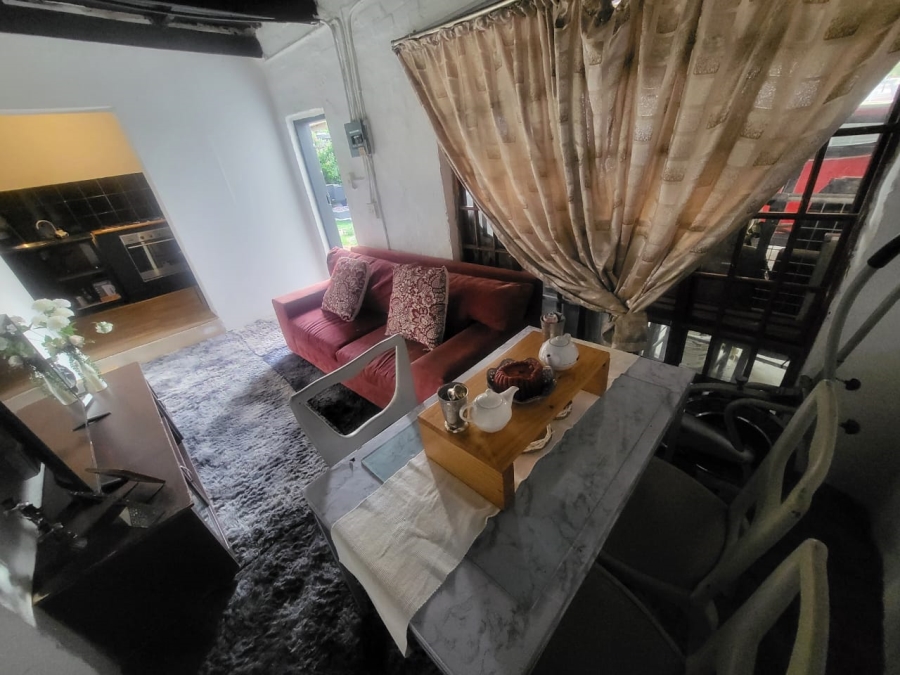 To Let 1 Bedroom Property for Rent in Orange Grove Gauteng