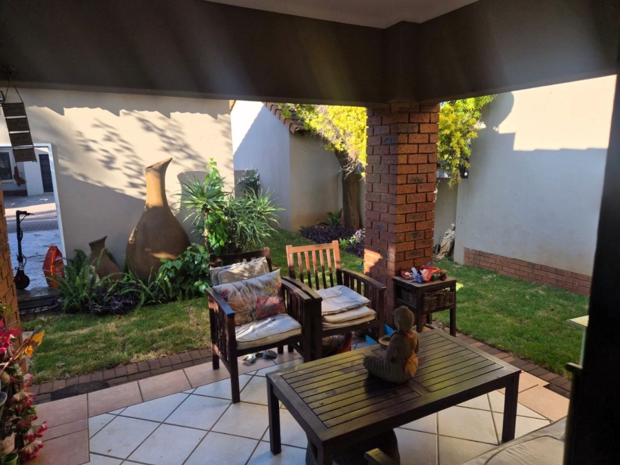 2 Bedroom Property for Sale in Eco Park Gauteng