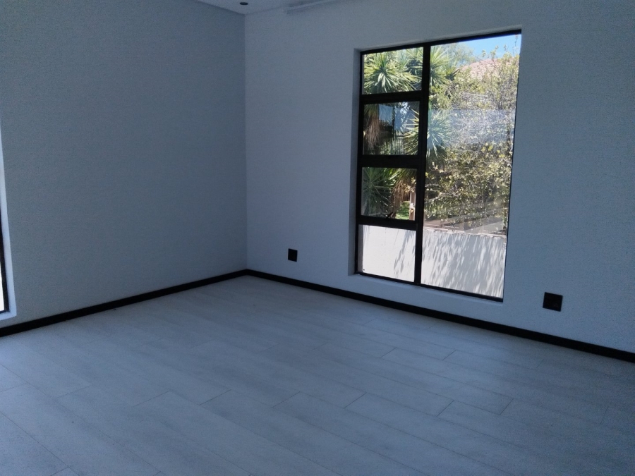 To Let 5 Bedroom Property for Rent in Roodeplaat Gauteng