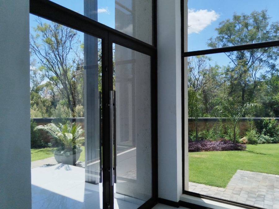 To Let 5 Bedroom Property for Rent in Roodeplaat Gauteng