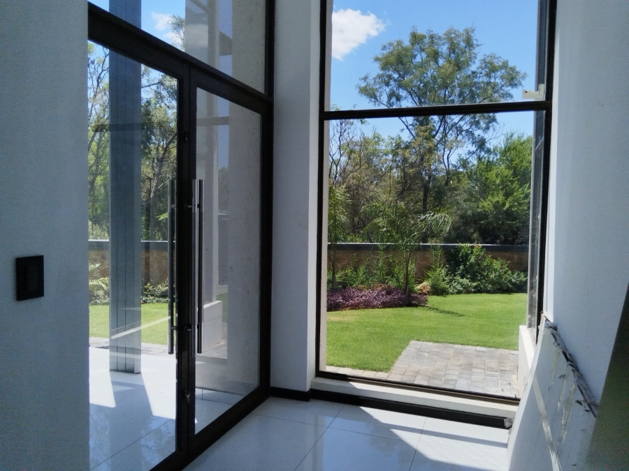 To Let 5 Bedroom Property for Rent in Roodeplaat Gauteng