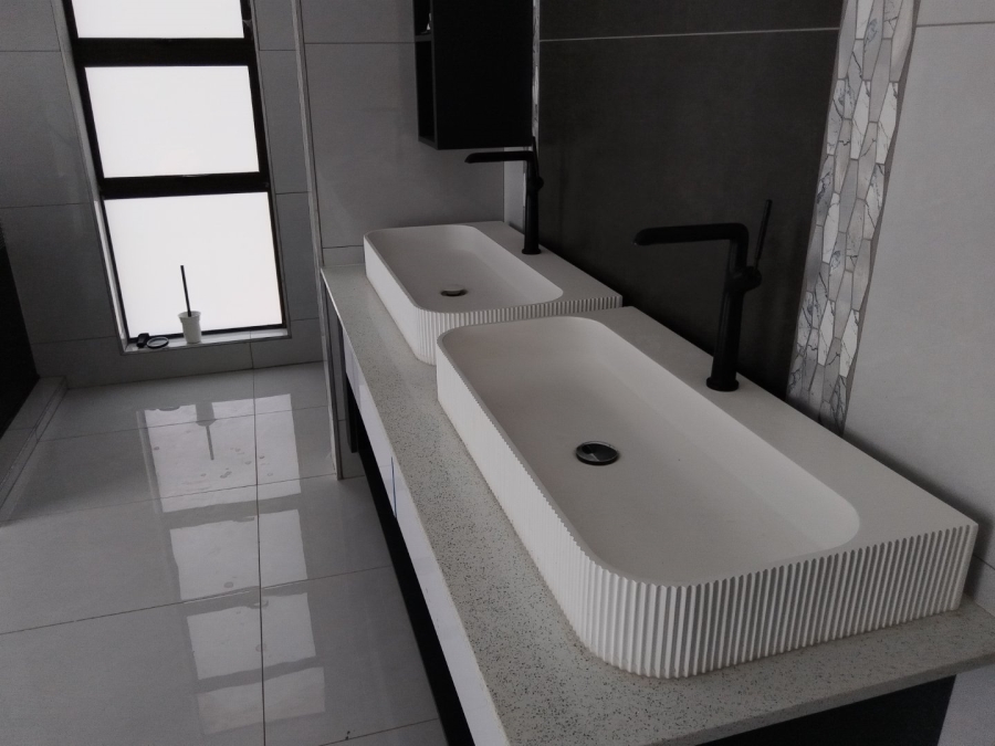 To Let 5 Bedroom Property for Rent in Roodeplaat Gauteng