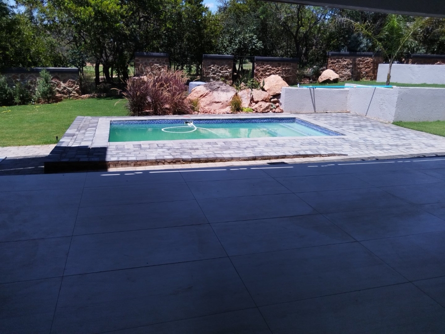 To Let 5 Bedroom Property for Rent in Roodeplaat Gauteng