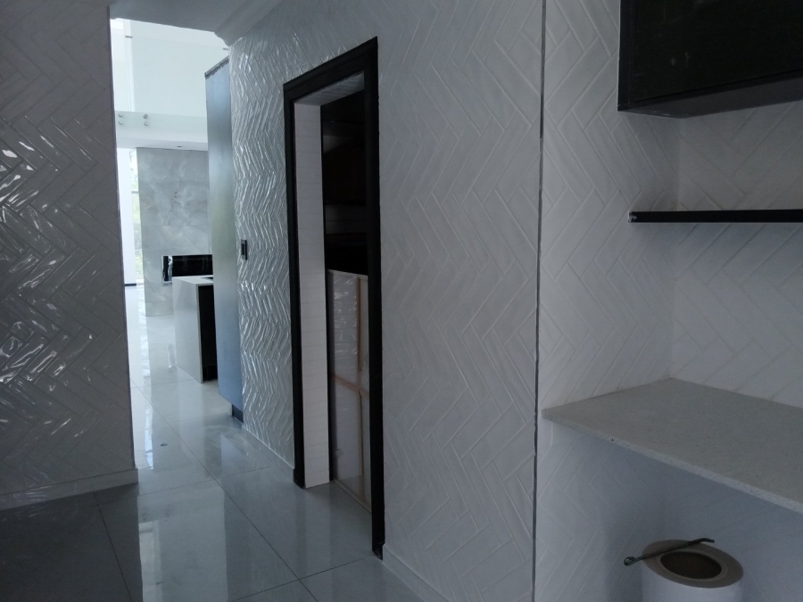 To Let 5 Bedroom Property for Rent in Roodeplaat Gauteng