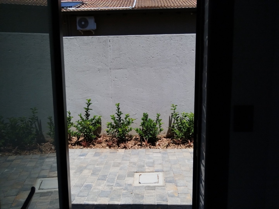 To Let 5 Bedroom Property for Rent in Roodeplaat Gauteng