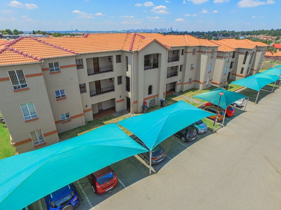 2 Bedroom Property for Sale in Ormonde View Gauteng