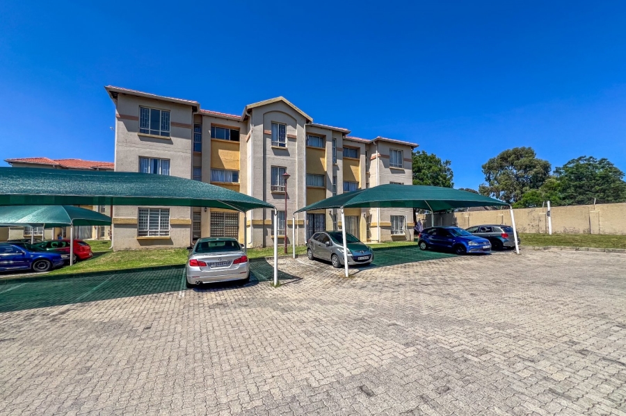 2 Bedroom Property for Sale in Ormonde View Gauteng