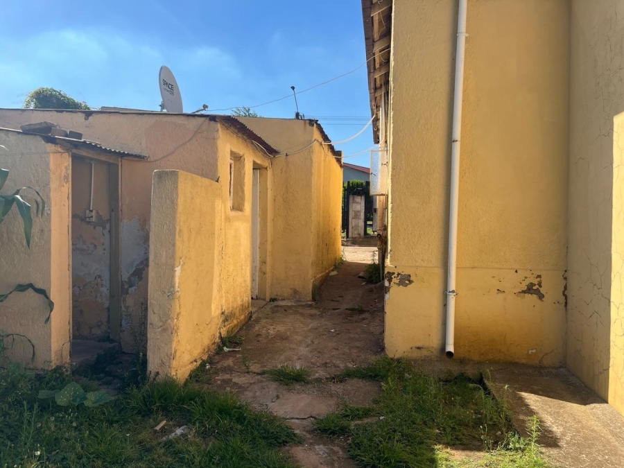 7 Bedroom Property for Sale in Elsburg Gauteng