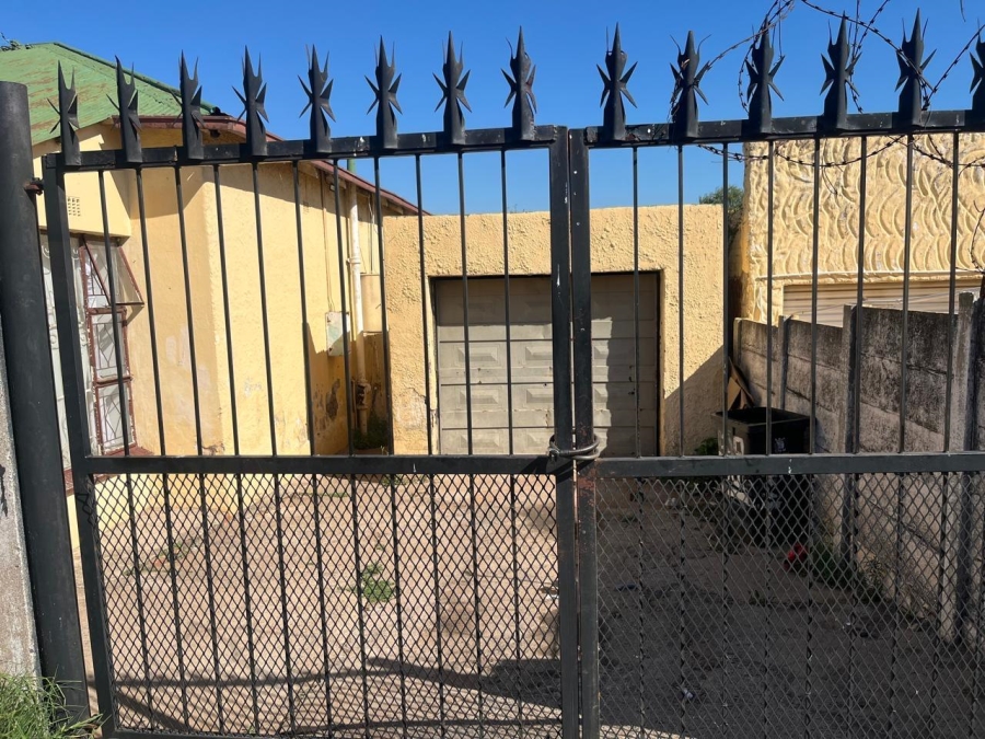 7 Bedroom Property for Sale in Elsburg Gauteng