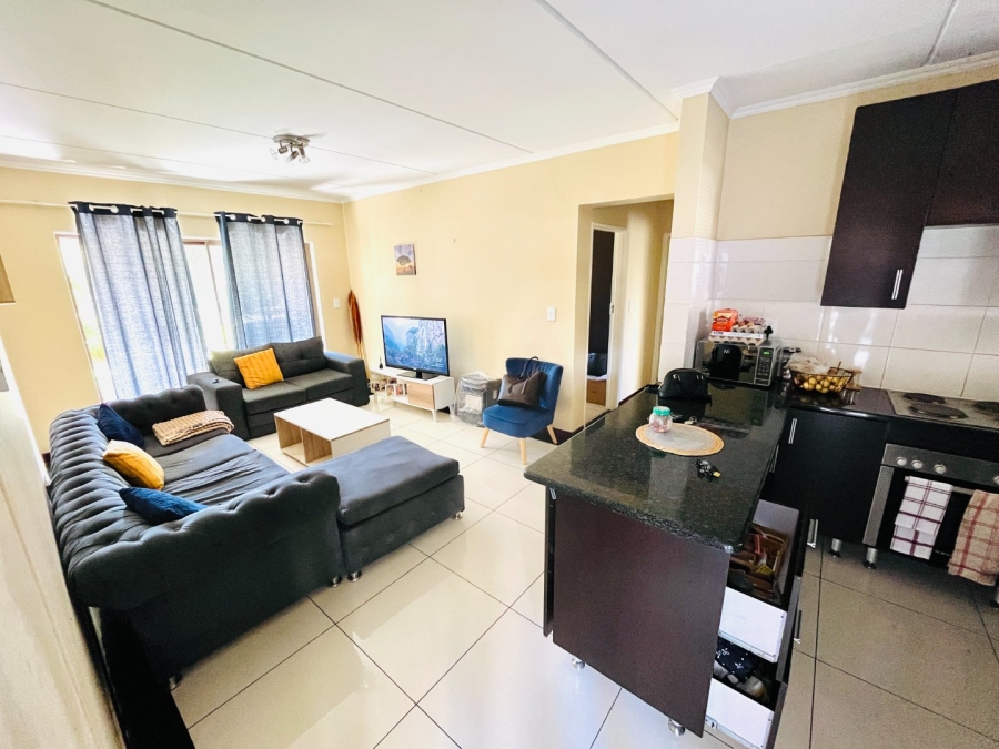 2 Bedroom Property for Sale in Noordwyk Gauteng