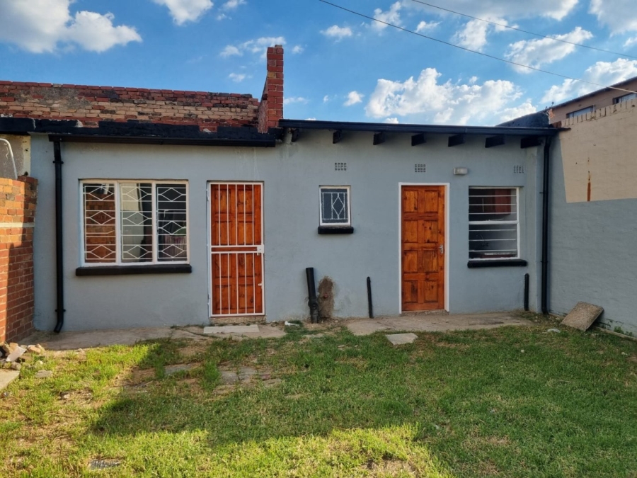 2 Bedroom Property for Sale in La Rochelle Gauteng