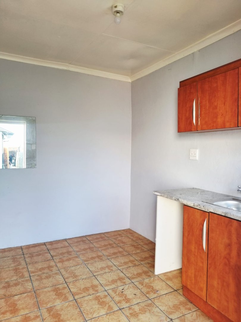 2 Bedroom Property for Sale in La Rochelle Gauteng