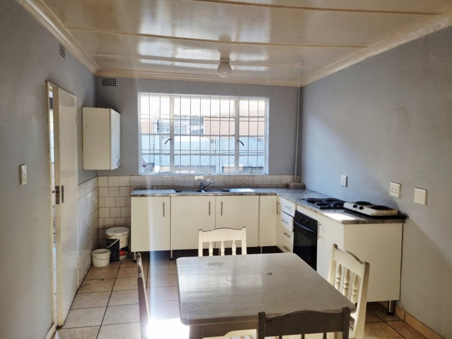 2 Bedroom Property for Sale in La Rochelle Gauteng