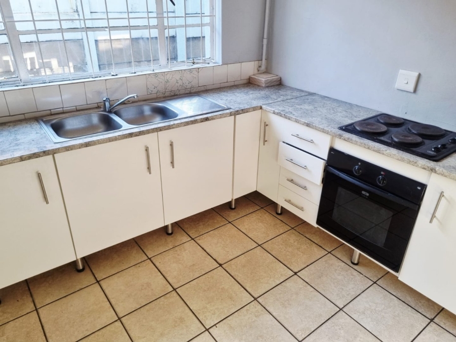 2 Bedroom Property for Sale in La Rochelle Gauteng