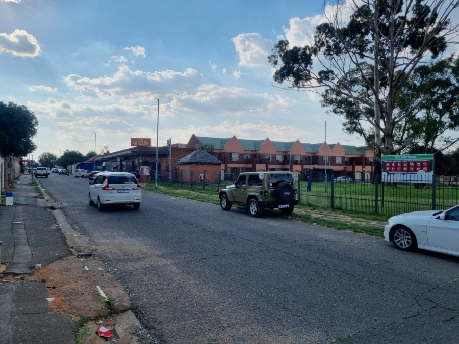 2 Bedroom Property for Sale in La Rochelle Gauteng