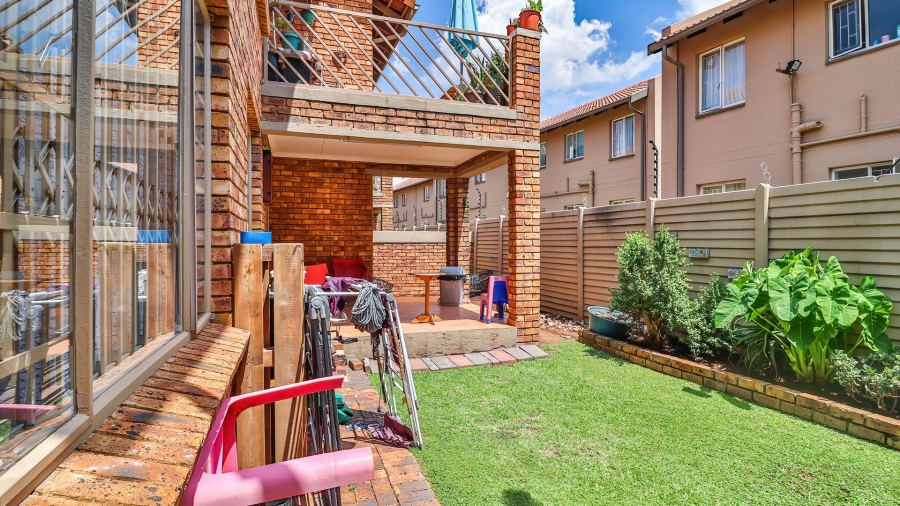 3 Bedroom Property for Sale in Ravenswood Gauteng