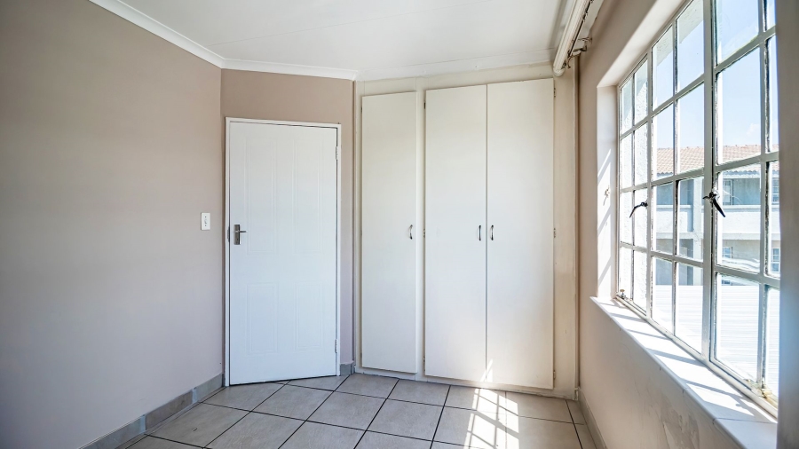 2 Bedroom Property for Sale in Parkdene Gauteng