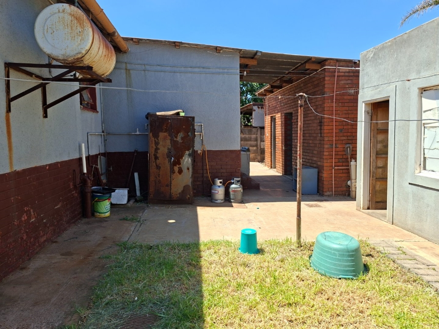  Bedroom Property for Sale in Danville Gauteng