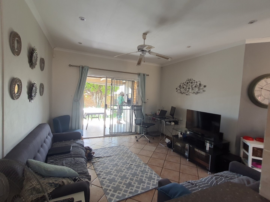 2 Bedroom Property for Sale in Equestria Gauteng