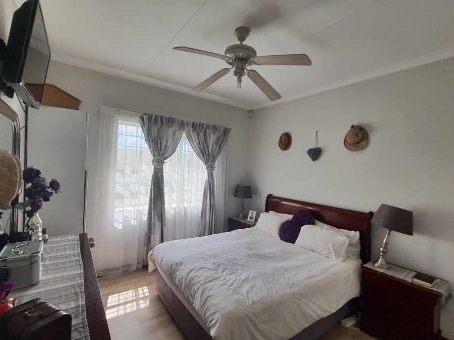 2 Bedroom Property for Sale in Equestria Gauteng