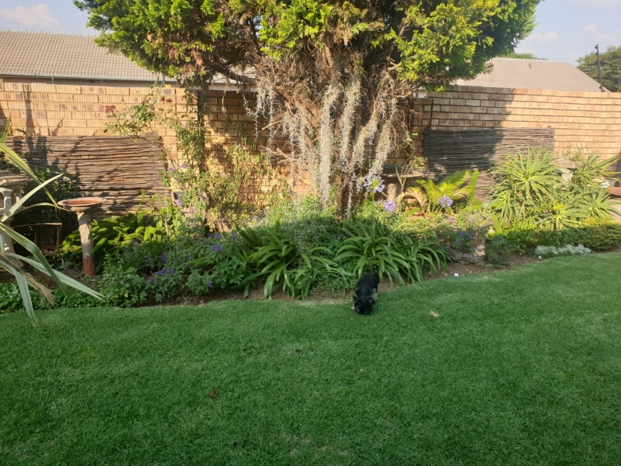 2 Bedroom Property for Sale in Equestria Gauteng