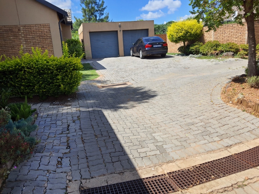 2 Bedroom Property for Sale in Equestria Gauteng