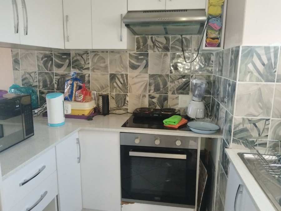 2 Bedroom Property for Sale in Gezina Gauteng