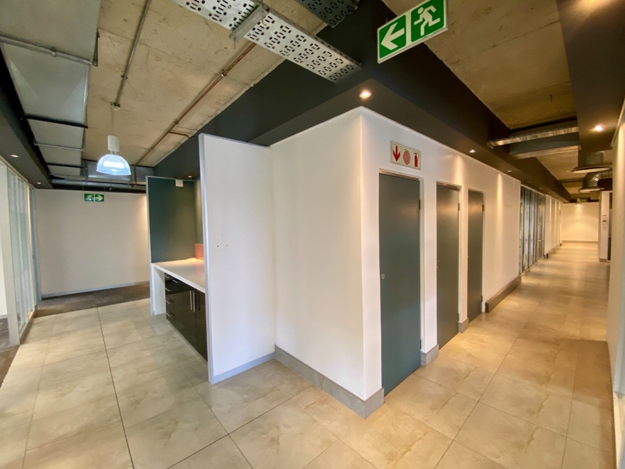 To Let commercial Property for Rent in Vorna Valley Gauteng