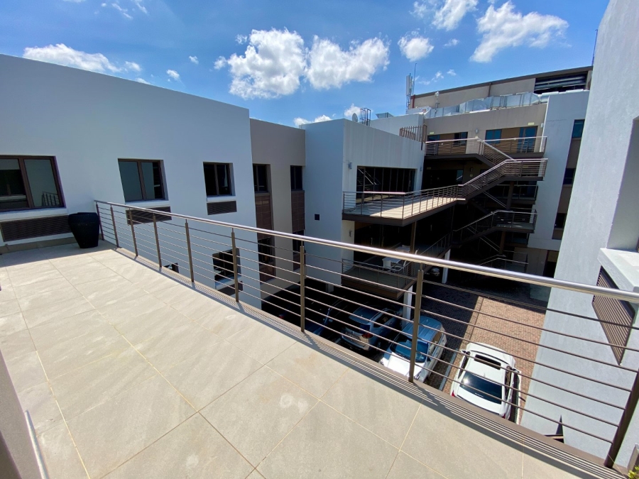 To Let commercial Property for Rent in Vorna Valley Gauteng