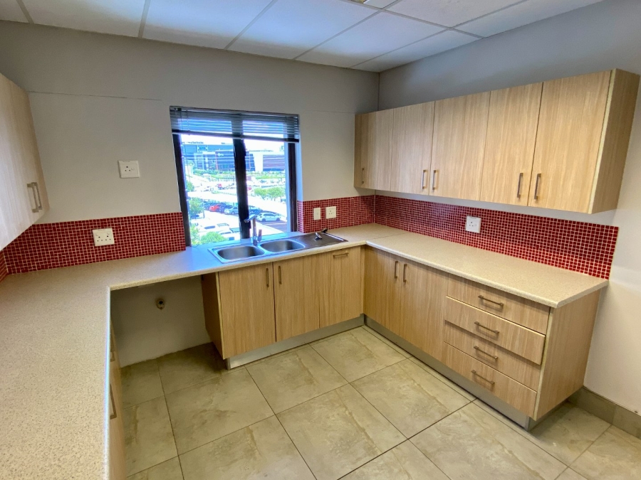 To Let commercial Property for Rent in Vorna Valley Gauteng