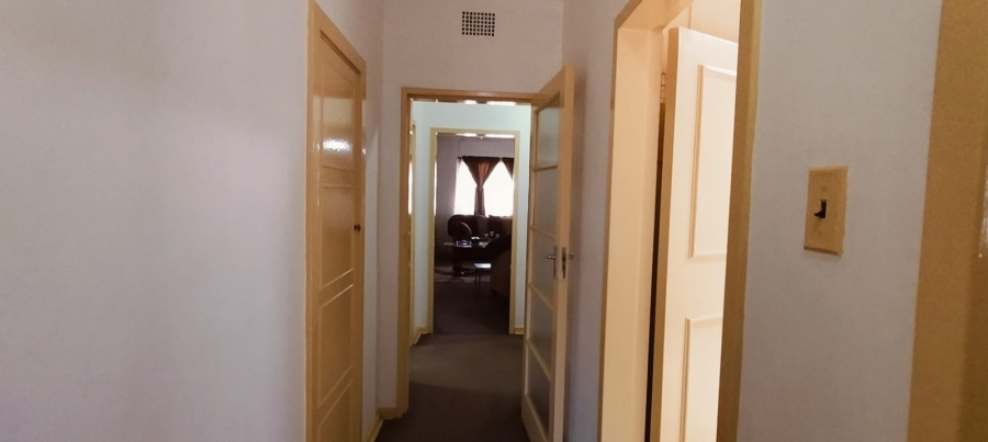 5 Bedroom Property for Sale in Selection Park Gauteng