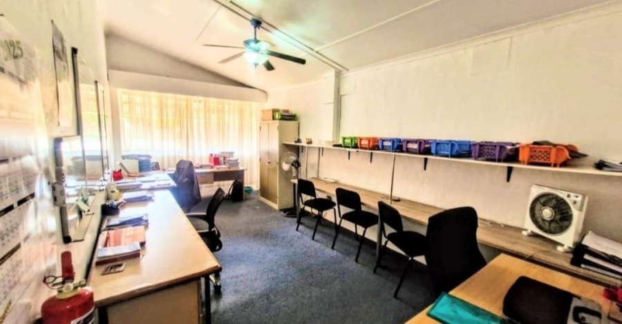 5 Bedroom Property for Sale in Selection Park Gauteng