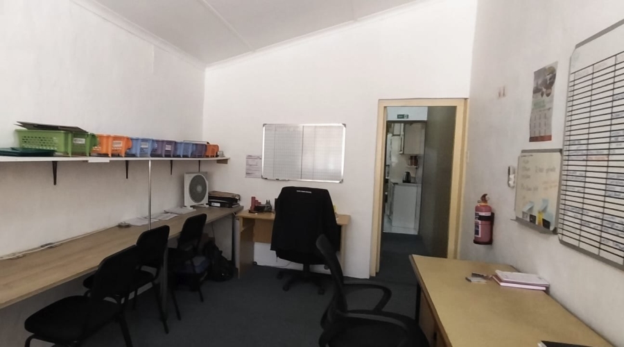 5 Bedroom Property for Sale in Selection Park Gauteng