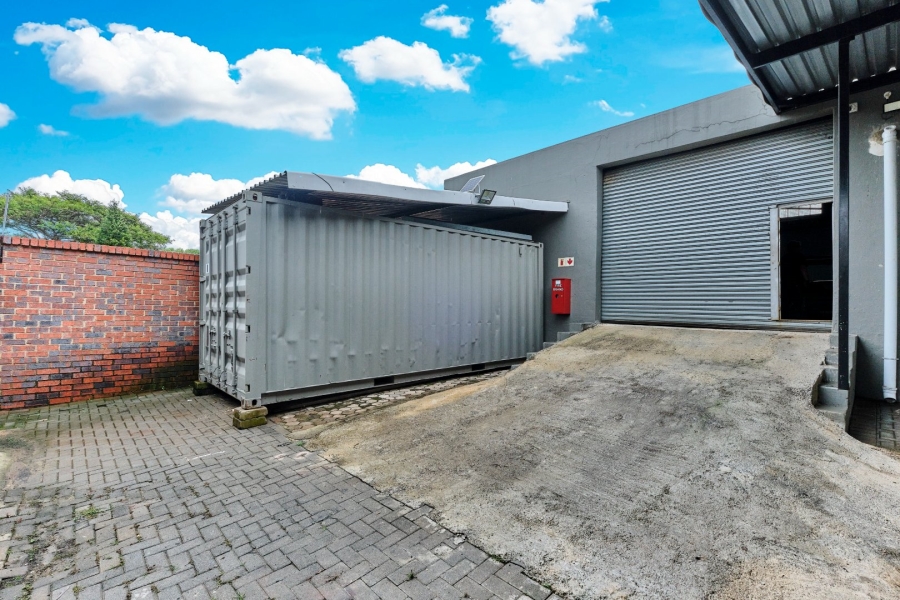 To Let commercial Property for Rent in Fontainebleau Gauteng