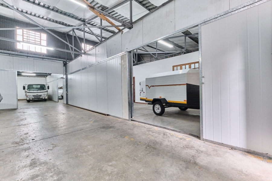 To Let commercial Property for Rent in Fontainebleau Gauteng